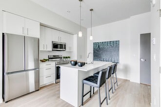 Building Photo - 4850 50 Av SW