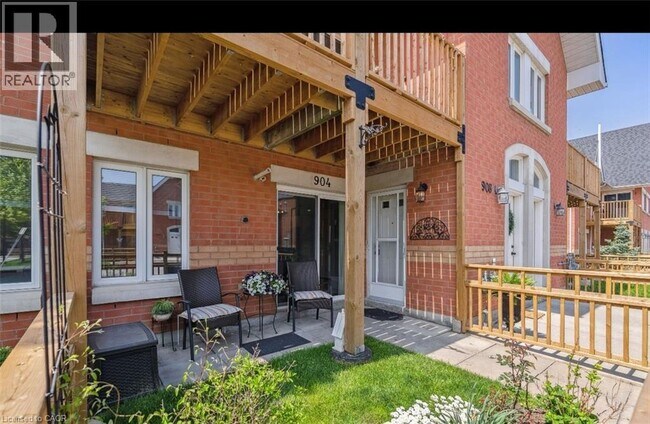 Photo du bâtiment - 4140 Foxwood Dr