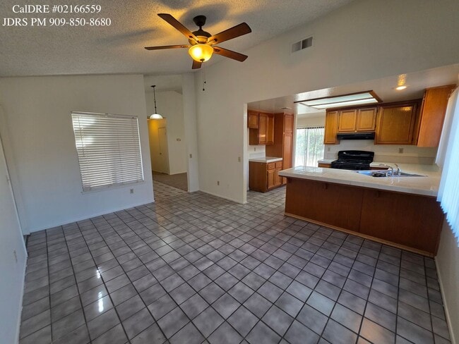 Building Photo - Moreno Valley 4 Bedroom Home