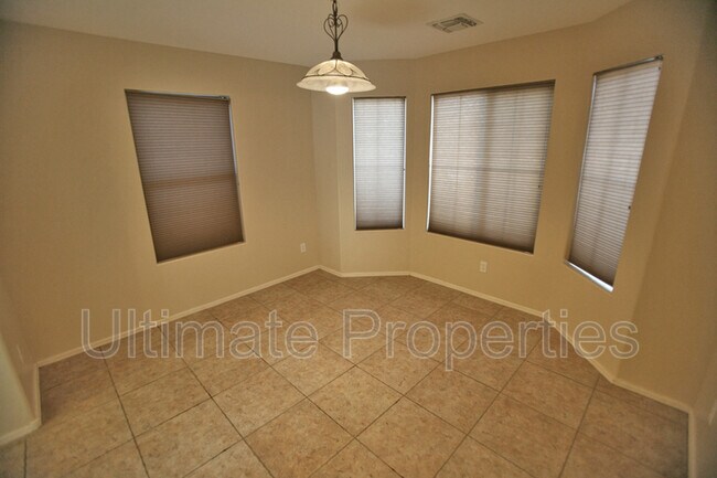 Foto del edificio - 16269 W Hope Dr