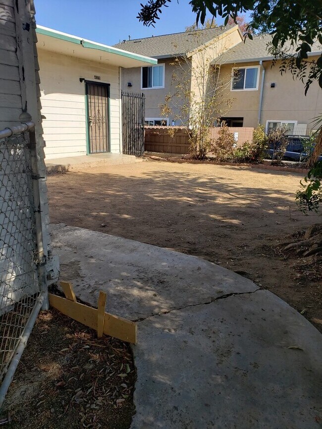 Building Photo - City Heights duplex with large private yard