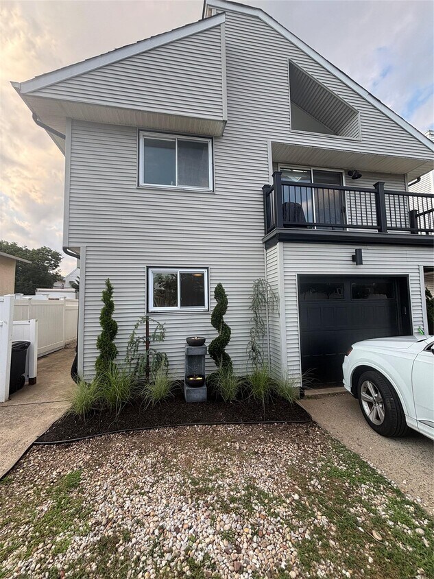Foto principal - 515 W Hudson St