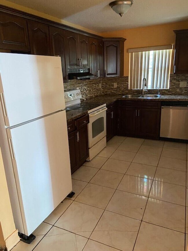 Foto del edificio - 711 53rd St