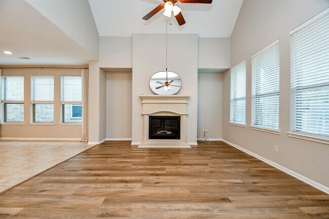 Foto del edificio - 26514 Forest Pine Ln