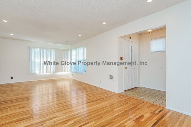 Foto del edificio - 2 Bedroom Torrance Home