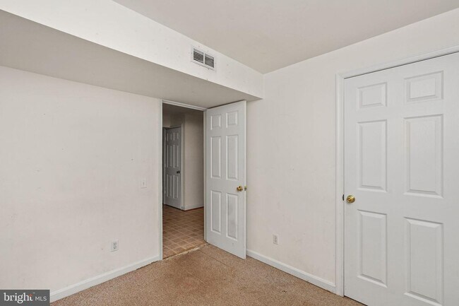 Foto del edificio - 306 Batley Ct