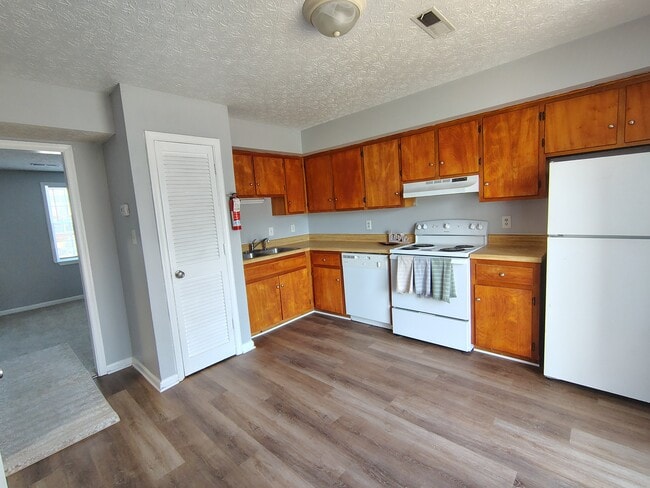 Building Photo - 13 Fonda Dr