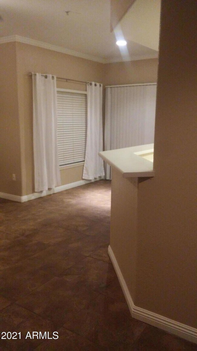 Foto del edificio - 3236 E Chandler Blvd