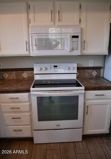 Foto del edificio - 1476 E Silver Creek Rd