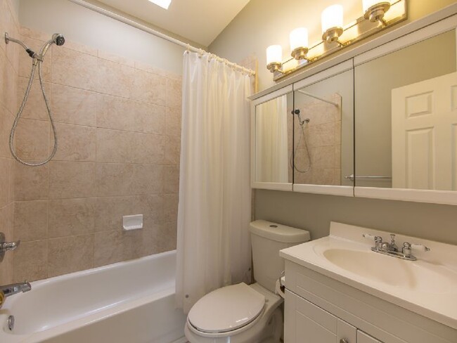 Foto del edificio - Midtown's Best kept Secret....