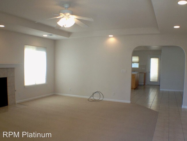 Building Photo - 3 br, 3 bath House - 293 Post Ave.