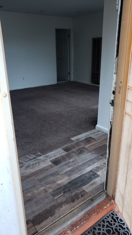 Foto del edificio - 637 W 32nd St