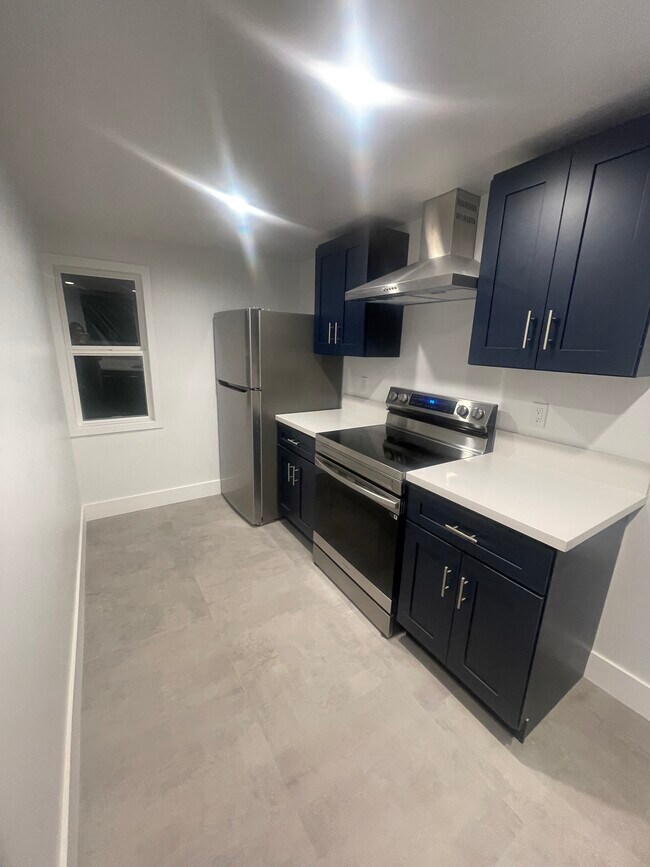 Building Photo - 4449 Palisade Dr