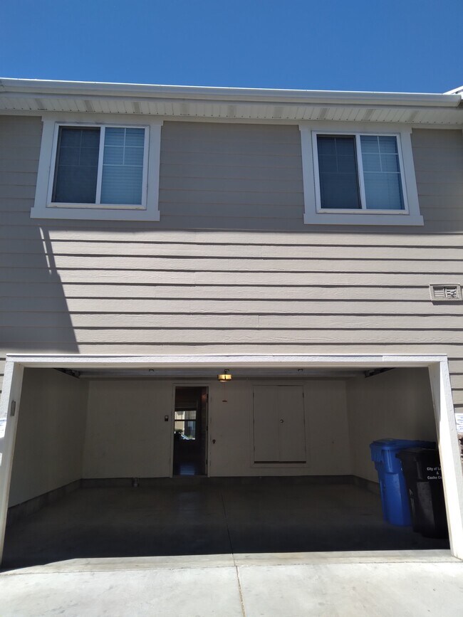 Building Photo - 245 W 1010 S