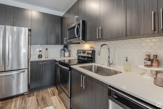 1BR, 1BA - 795SF - Kitchen - Willis Avondale Estates Apartments
