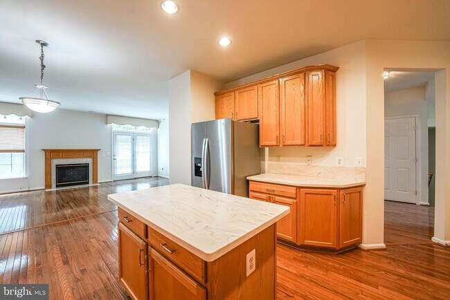 Building Photo - 7683 Henry Knox Dr