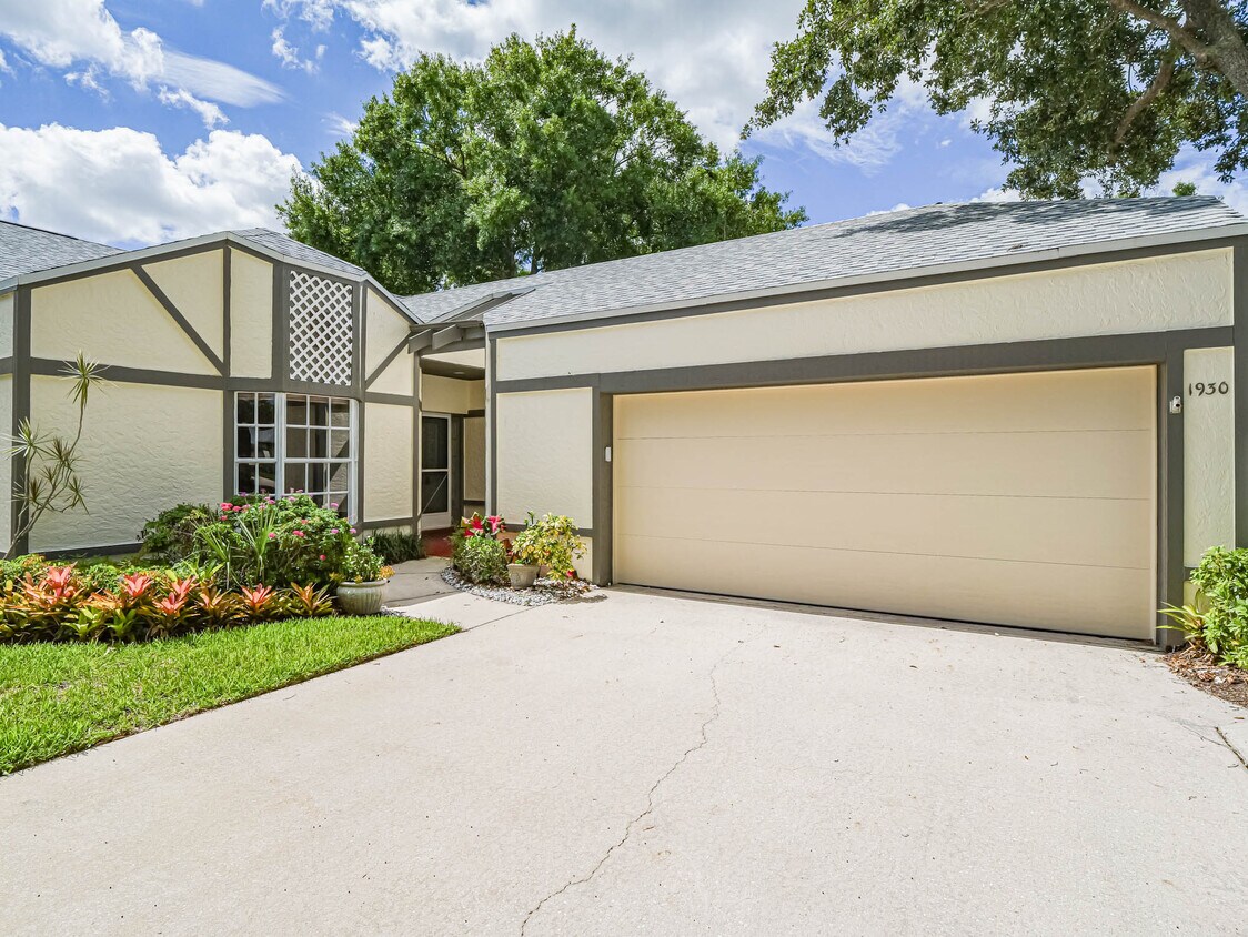 Foto principal - 1930 Westhampton Ct