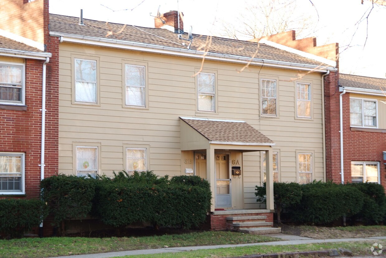 Primary Photo - Parkview Apartments