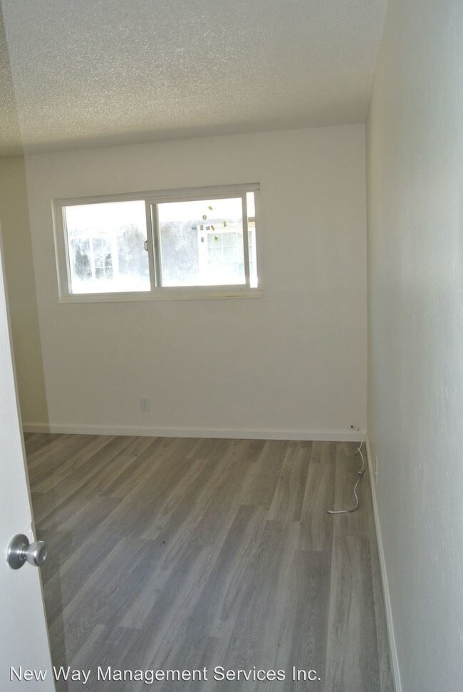 Building Photo - 1410 Sycamore Dr