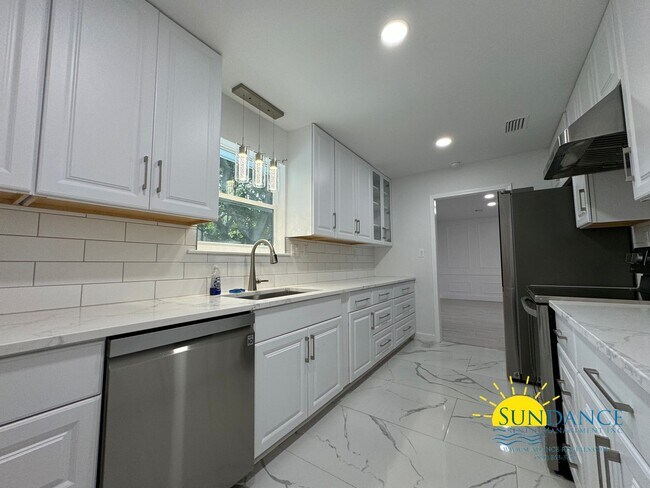 Foto del edificio - Beautifully Renovated 3-Bedroom Home in Pr...