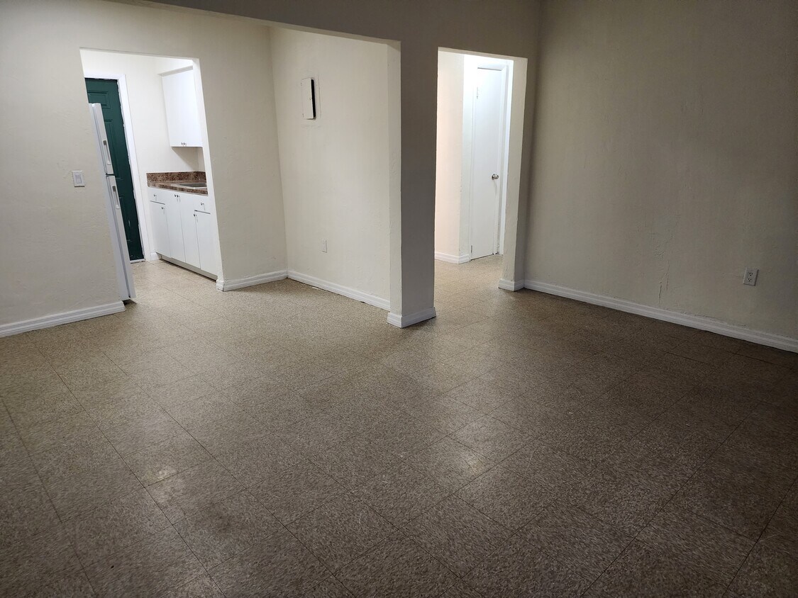 Foto principal - 891 NW 55th Ter