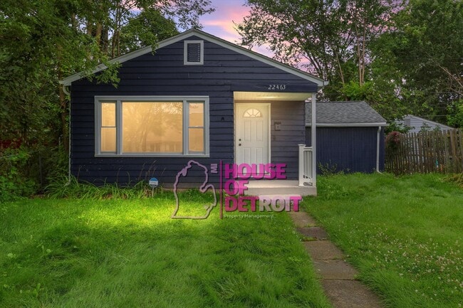 Building Photo - 3 BEDROOM | 1 BATH | FREE PRE SCREEN