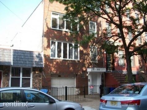 Foto principal - 2 br, 2 bath Apartment - 836 Park Ave # B