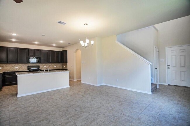 Building Photo - 2427 Albany Terrace