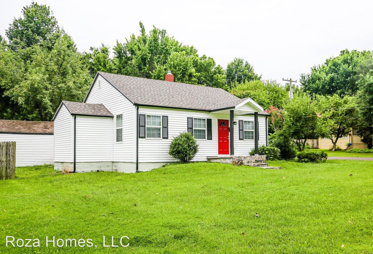 1700 E McDaniel St, Springfield, MO 65802 House Rental in Springfield