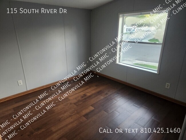 Foto del edificio - 115 S River Dr