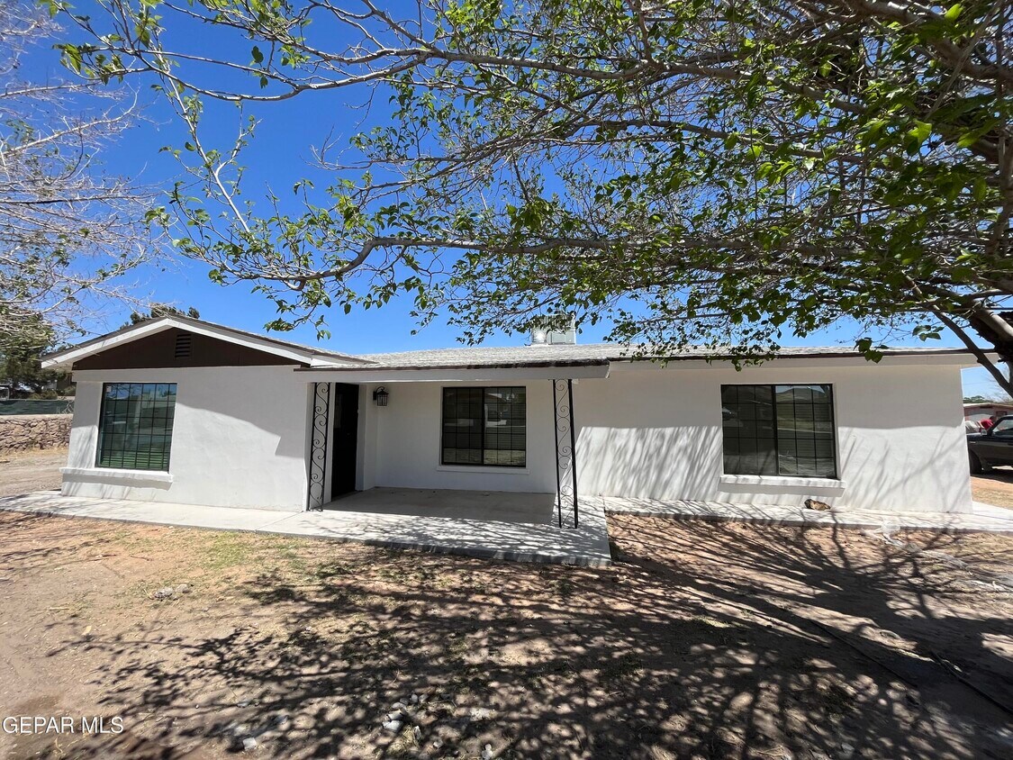 Foto principal - 10221 Socorro Rd