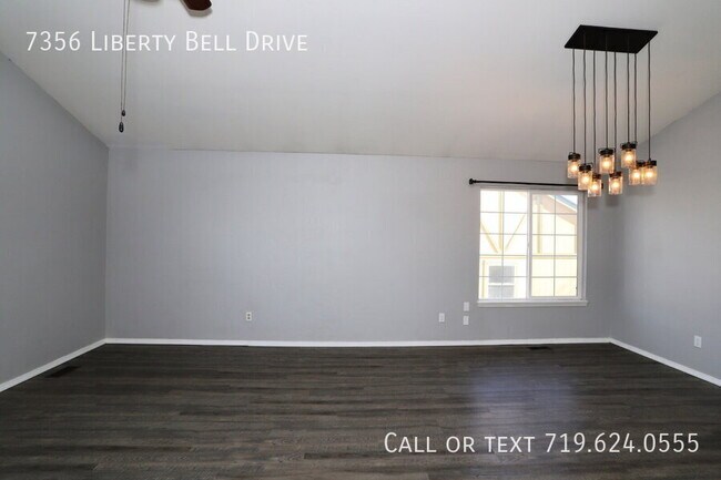 Foto del edificio - 7356 Liberty Bell Dr