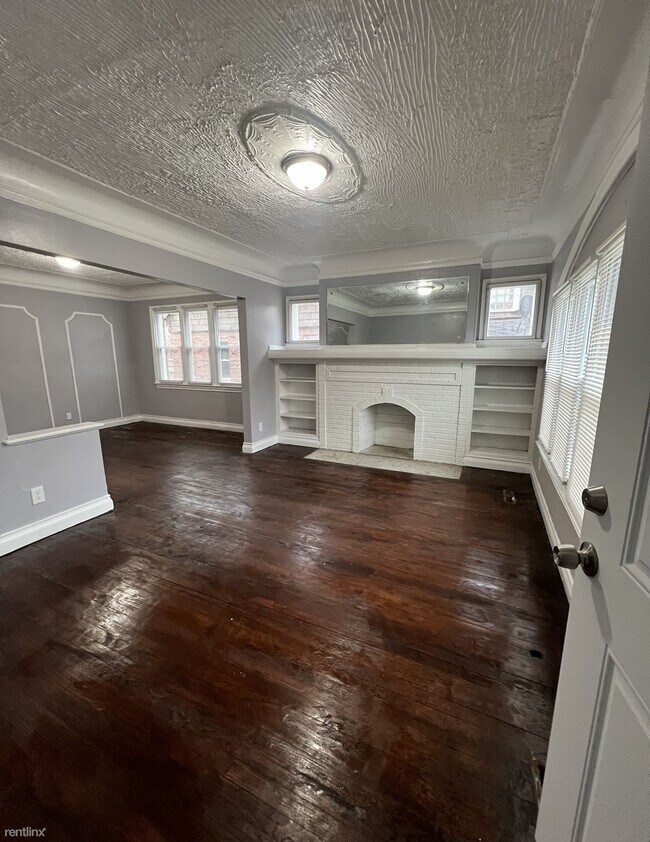 Foto del edificio - 3 br, 1 bath Duplex - 5080 Devonshire Road 1