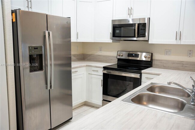 Foto del edificio - 11091 W 32nd Ln