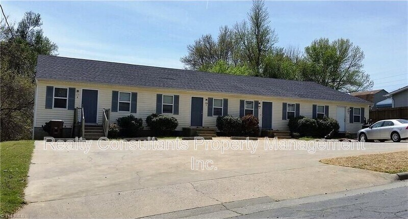 Photo - 508 Lake Avenue