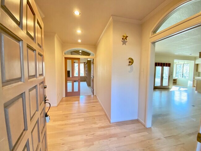 Foto del edificio - 18949 Moonlight Ct