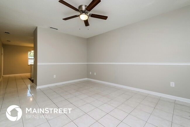 Building Photo - 7014 N Palmetto Ln