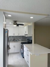Building Photo - 67 Fanshaw B