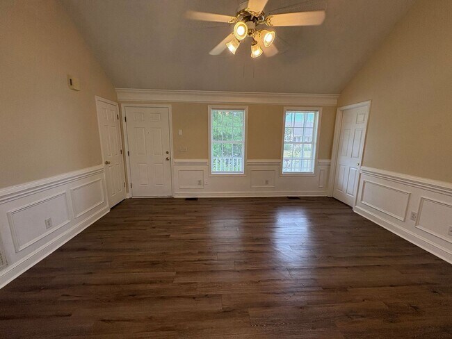 Building Photo - 3-Bedroom, 2-Bath Home in Taylor Oaks