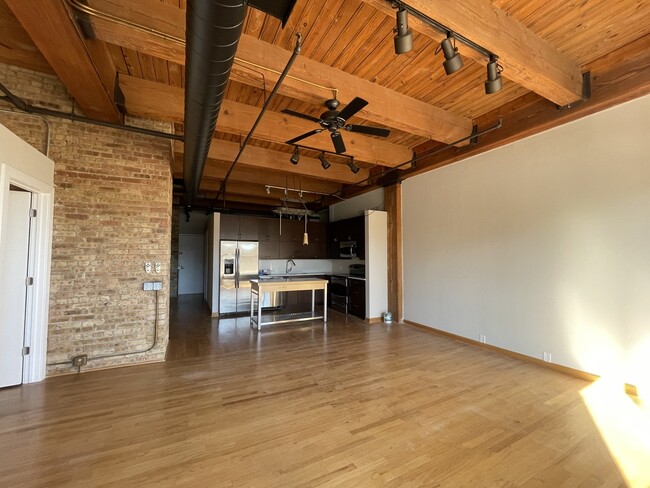 Building Photo - 540 N Lake Shore Dr