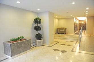 Building Photo - Central Plaza