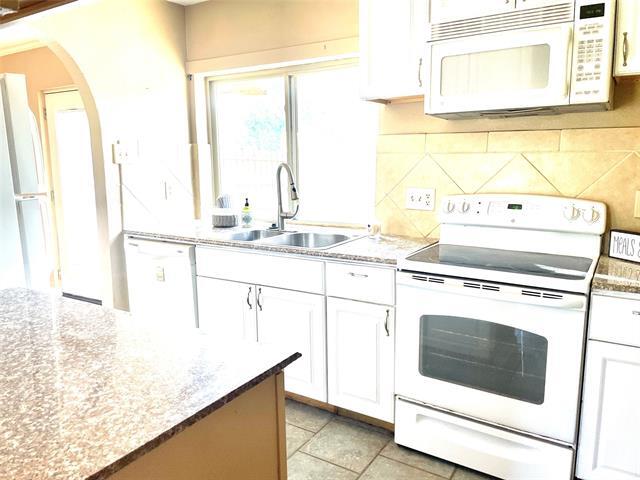 Foto del edificio - 3005 Peachtree Ln