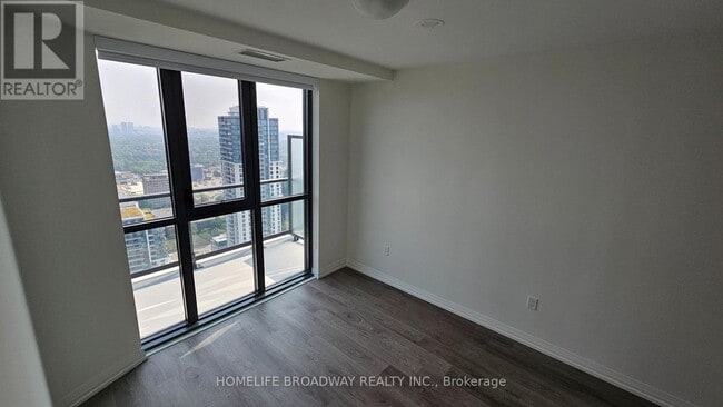 Building Photo - 325 Yorkland Blvd