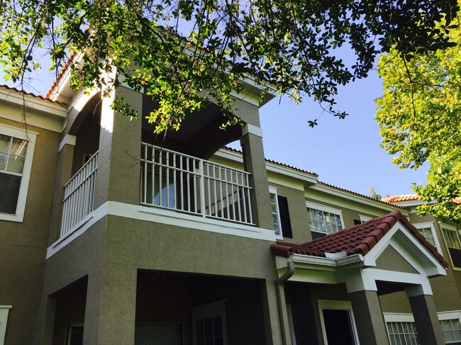 Building Photo - 424 Arbor Lakes Cir