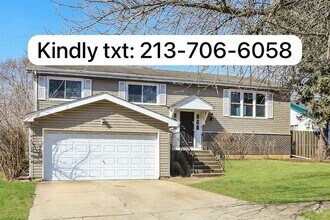 Building Photo - 212 Whitewater Dr