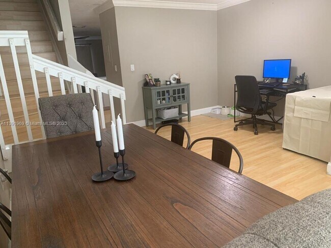 Foto del edificio - 6370 SW 138th Pl