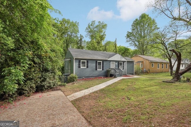 Building Photo - 172 Meador Way SE