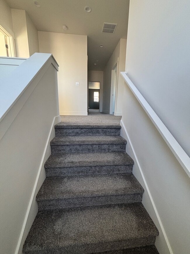 Building Photo - PET FRIENDLY home available