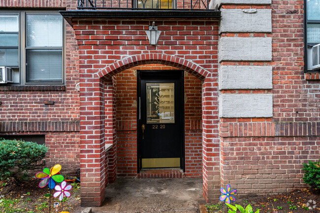 Foto del edificio - Garden Bay Manor