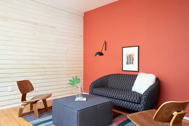 Foto del edificio - 2317 N Rampart St